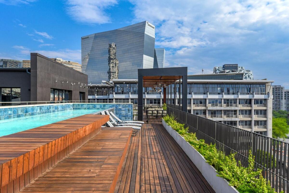 Apartment Chic With Panoramic Sandton Views Johannesburg