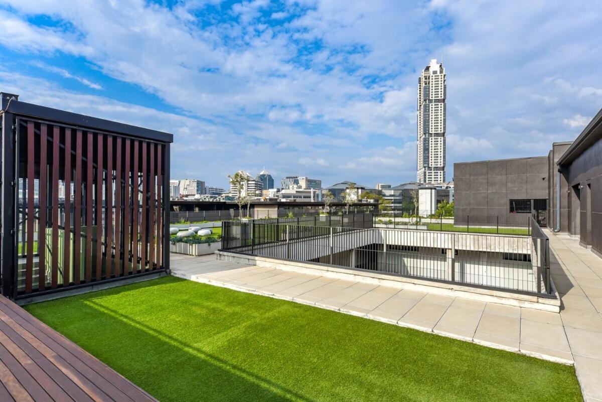 Chic With Panoramic Sandton Views Apartment