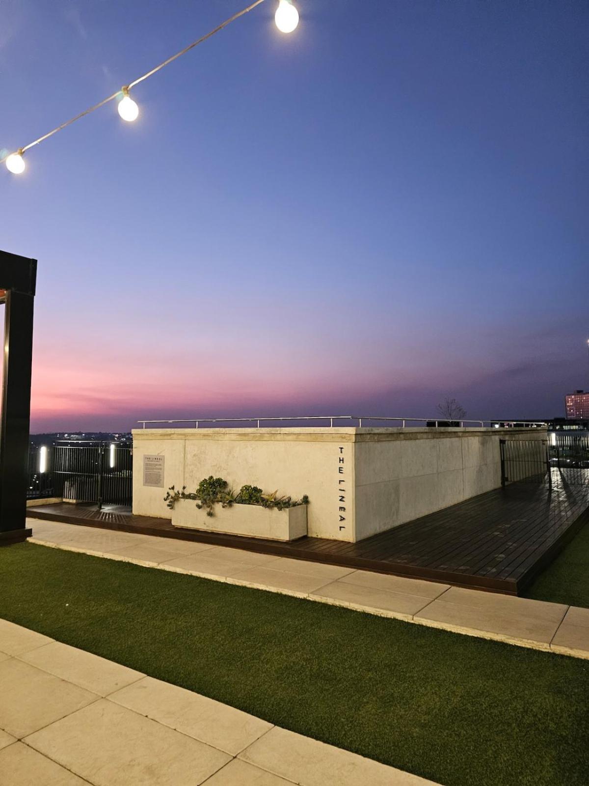 Apartment Chic With Panoramic Sandton Views Johannesburg