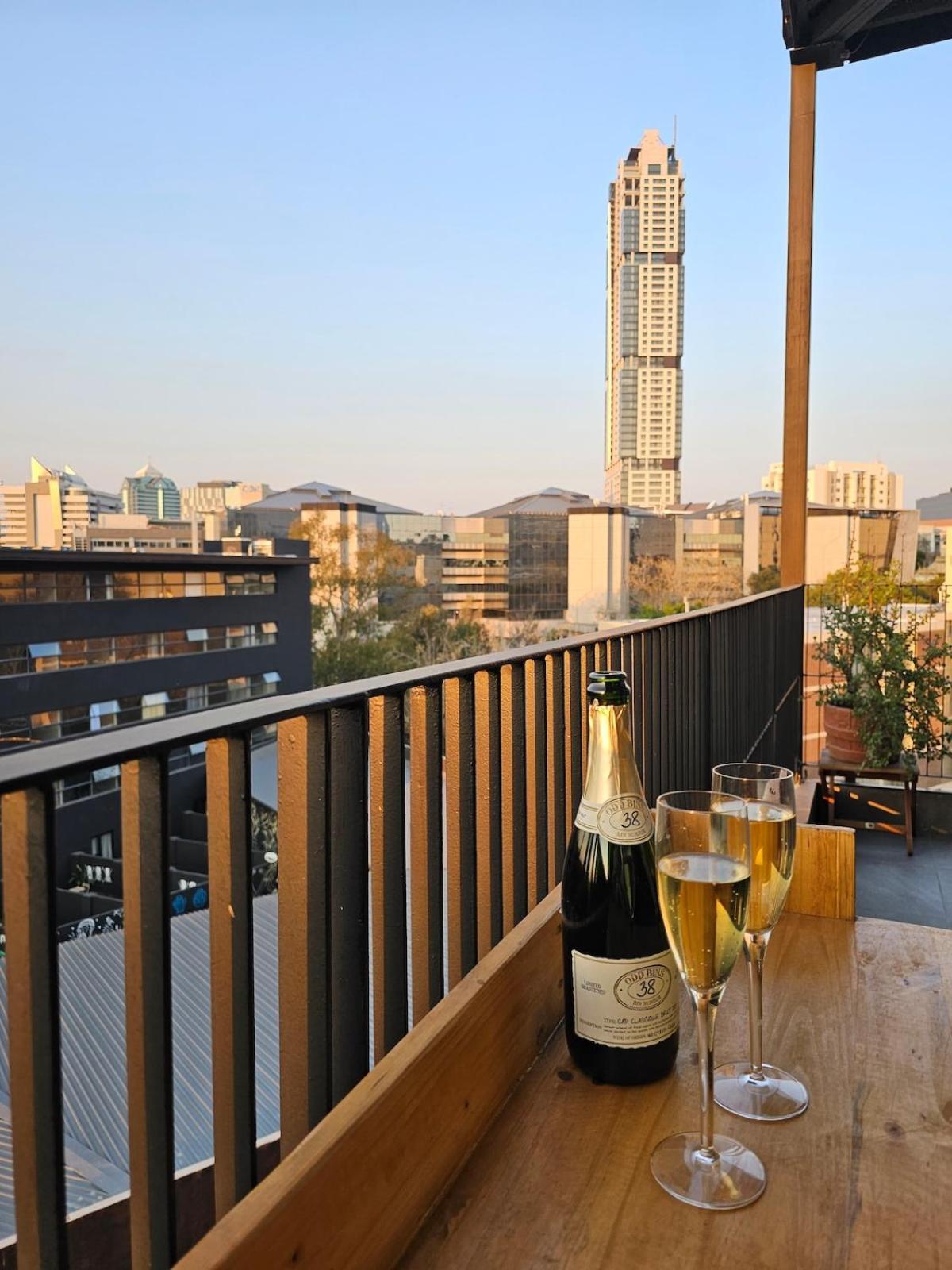 Chic With Panoramic Sandton Views Apartment