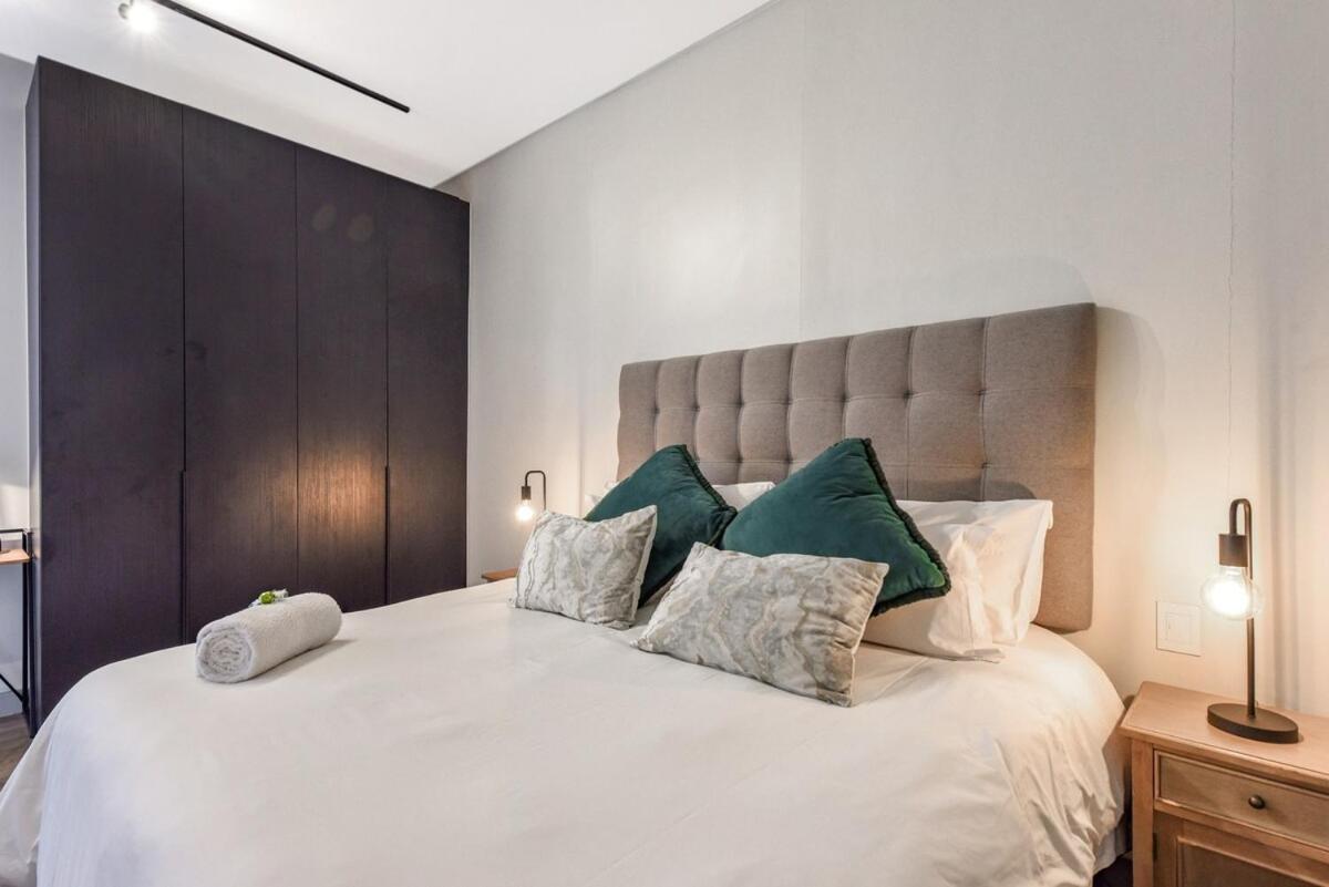 Chic With Panoramic Sandton Views Apartment