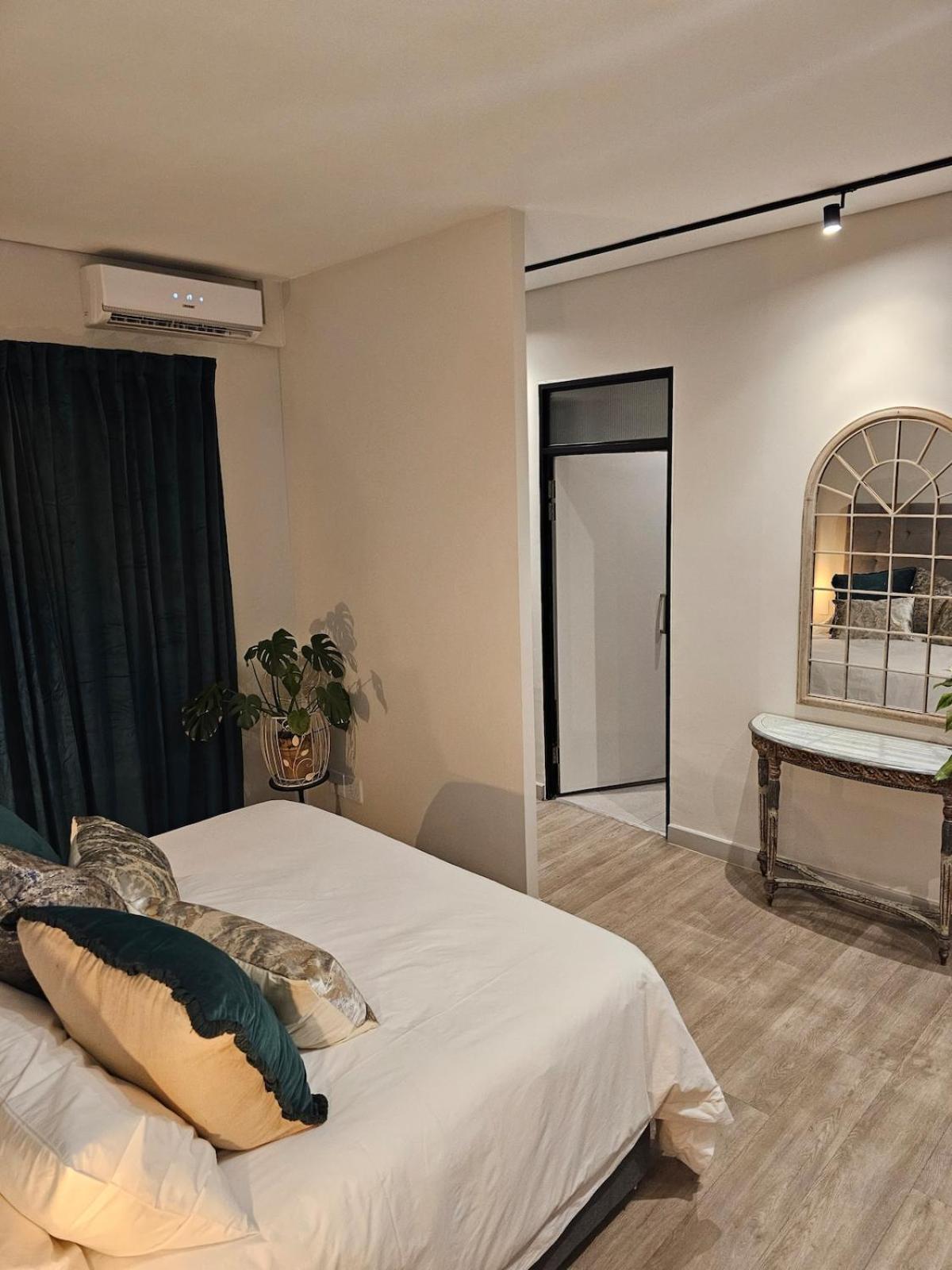 Chic With Panoramic Sandton Views Apartment