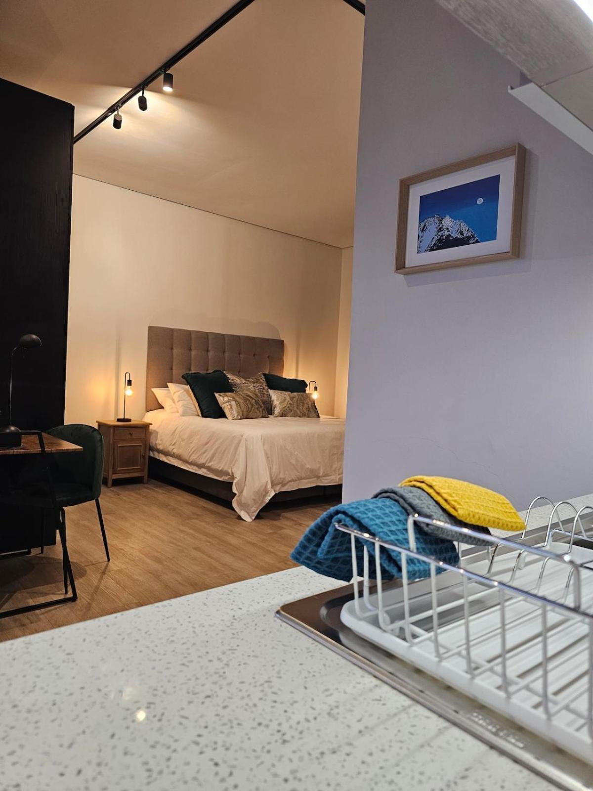 Chic With Panoramic Sandton Views Apartment *