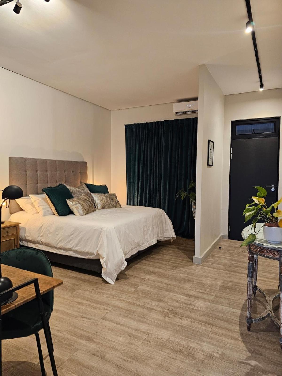 Chic With Panoramic Sandton Views Apartment Johannesburg