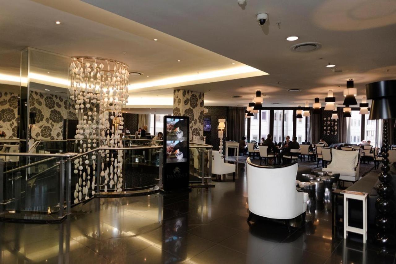 Luxury 1-Bedroom Suite In Sandton Khách sạn hẻo lánh
