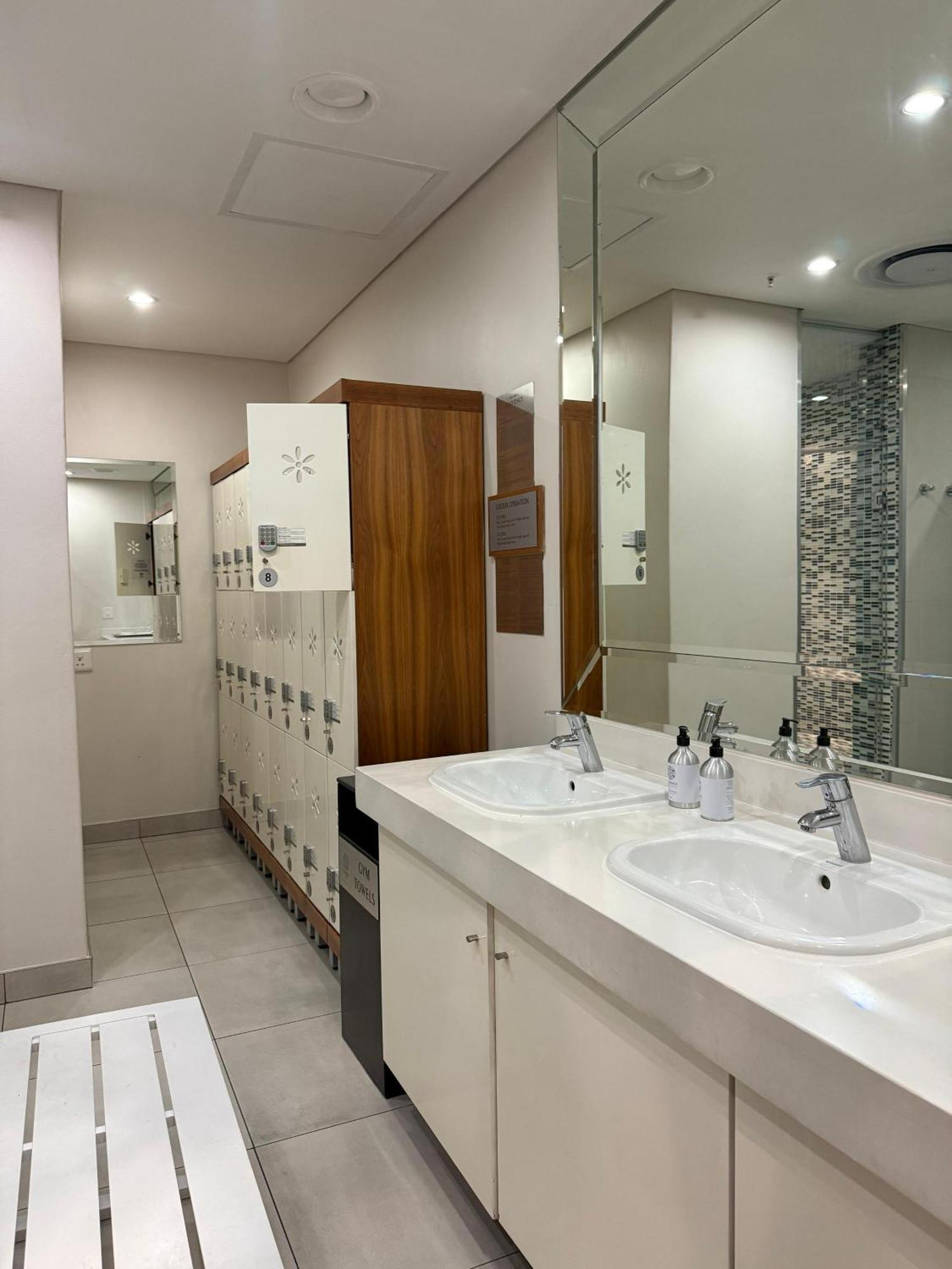 Luxury 1-Bedroom Suite In Sandton * Johannesburg