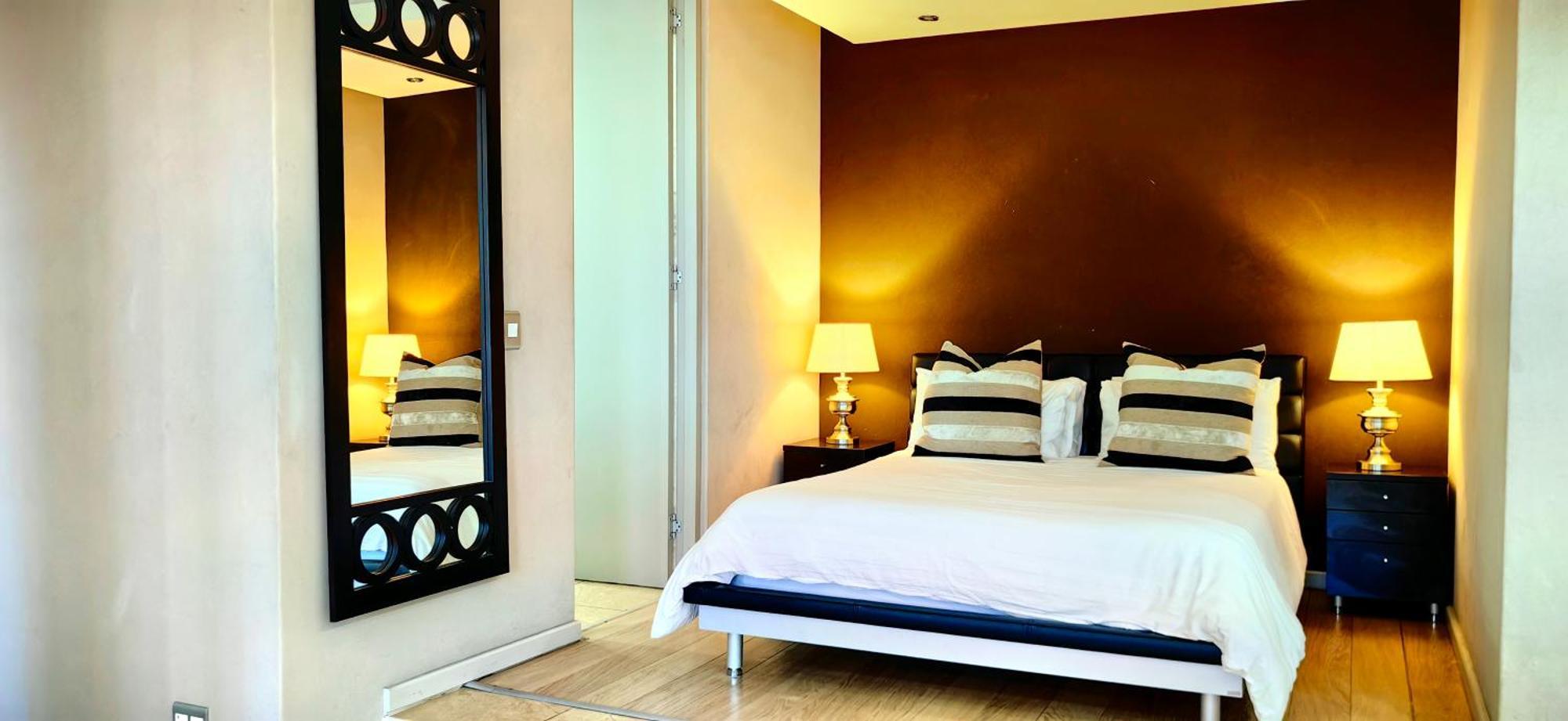 4 On Pritchard Luxury Aparthotel *