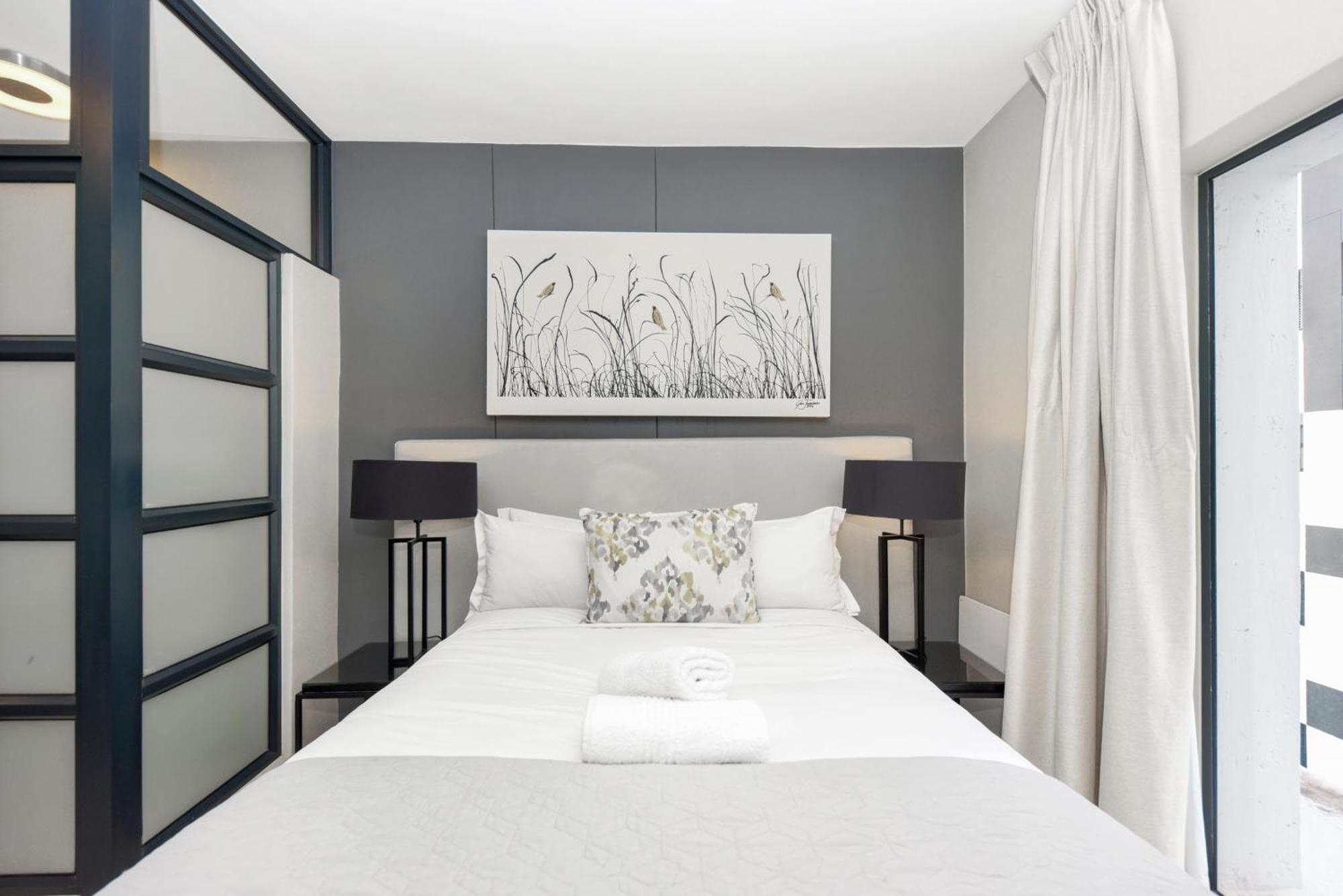 Apartment Easy - The Vantage Rosebank *