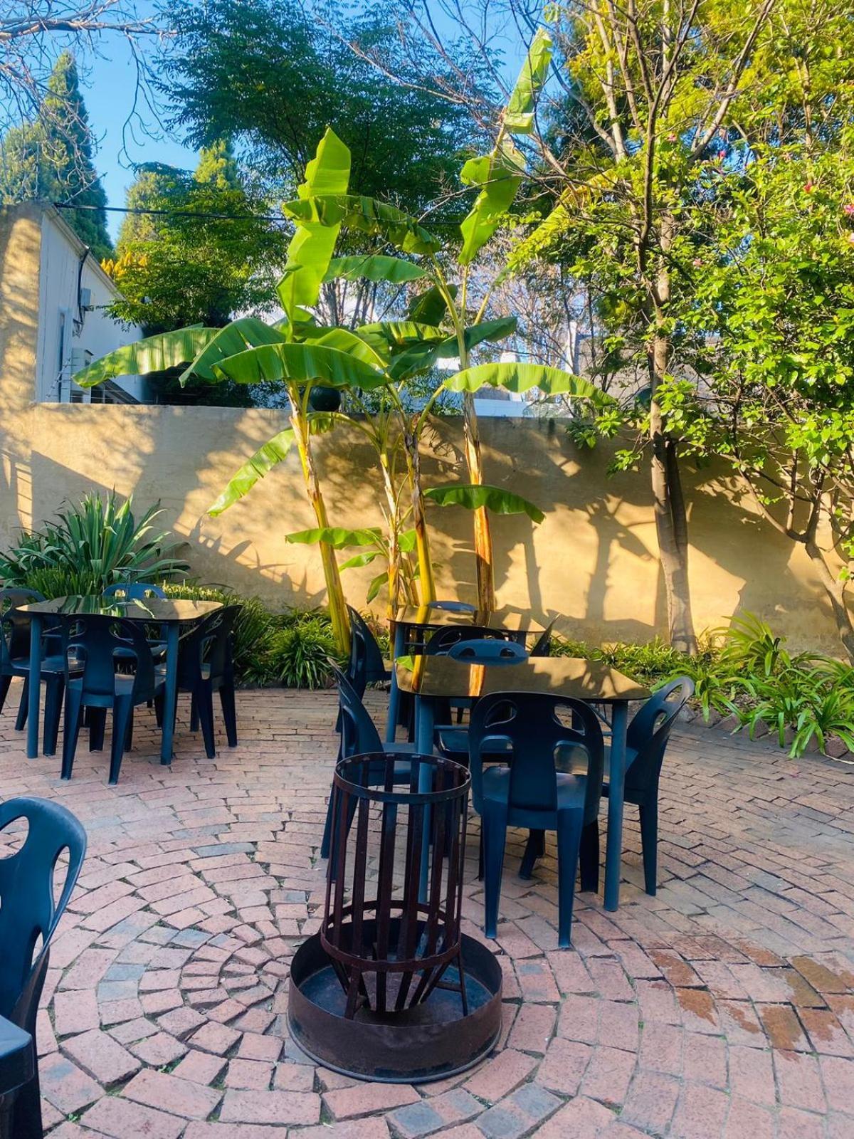 Rosebank & Backpacker Nhà trọ