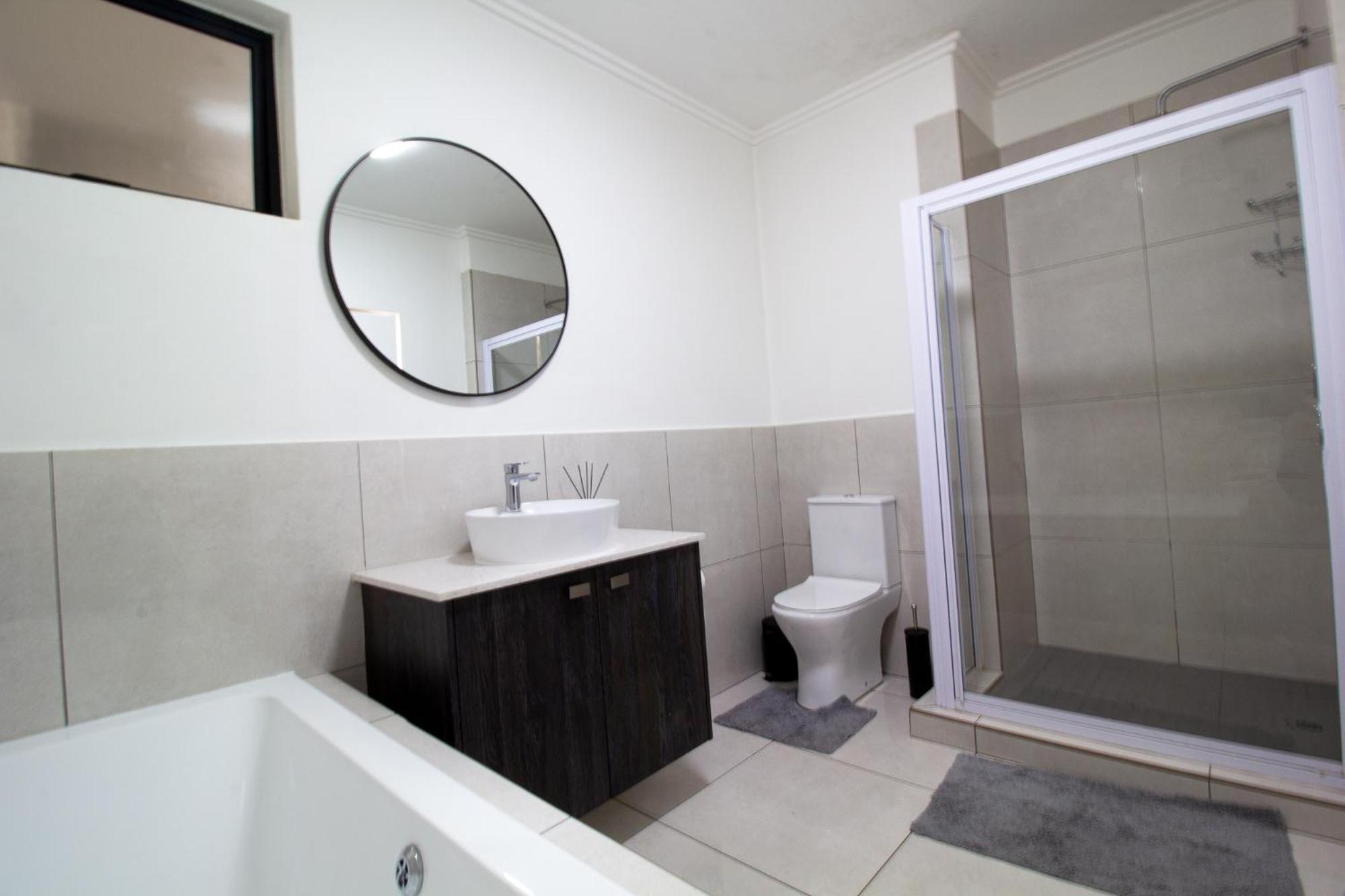 Apartment 2br-2ba - Rivonia 1 *
