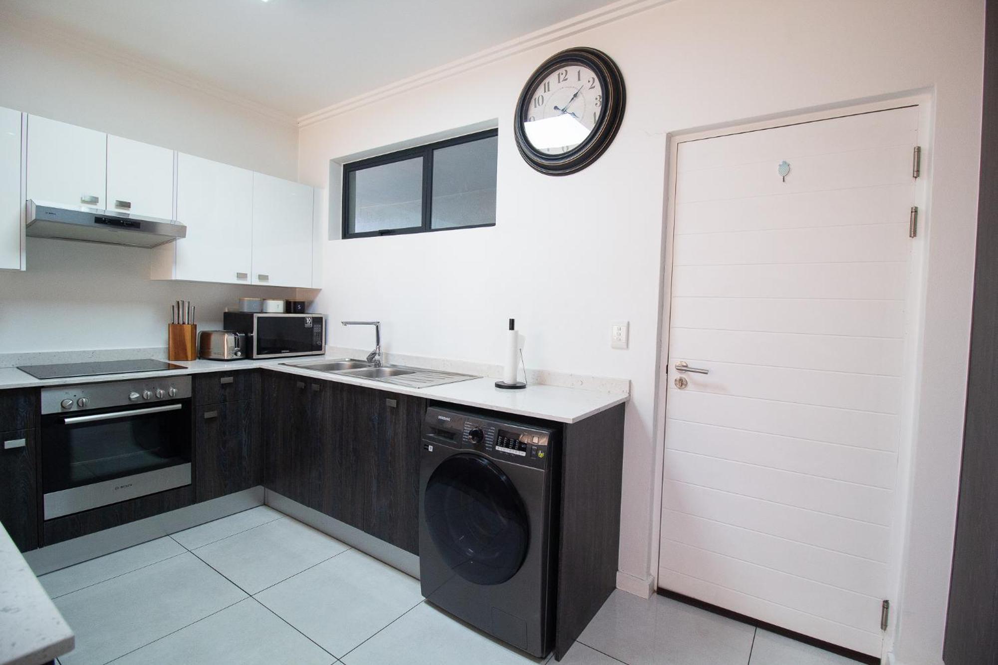 Apartment 2br-2ba - Rivonia 1 Johannesburg