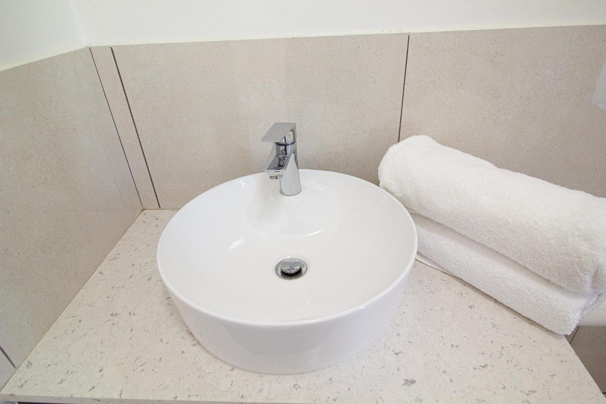2br-2ba - Rivonia 1