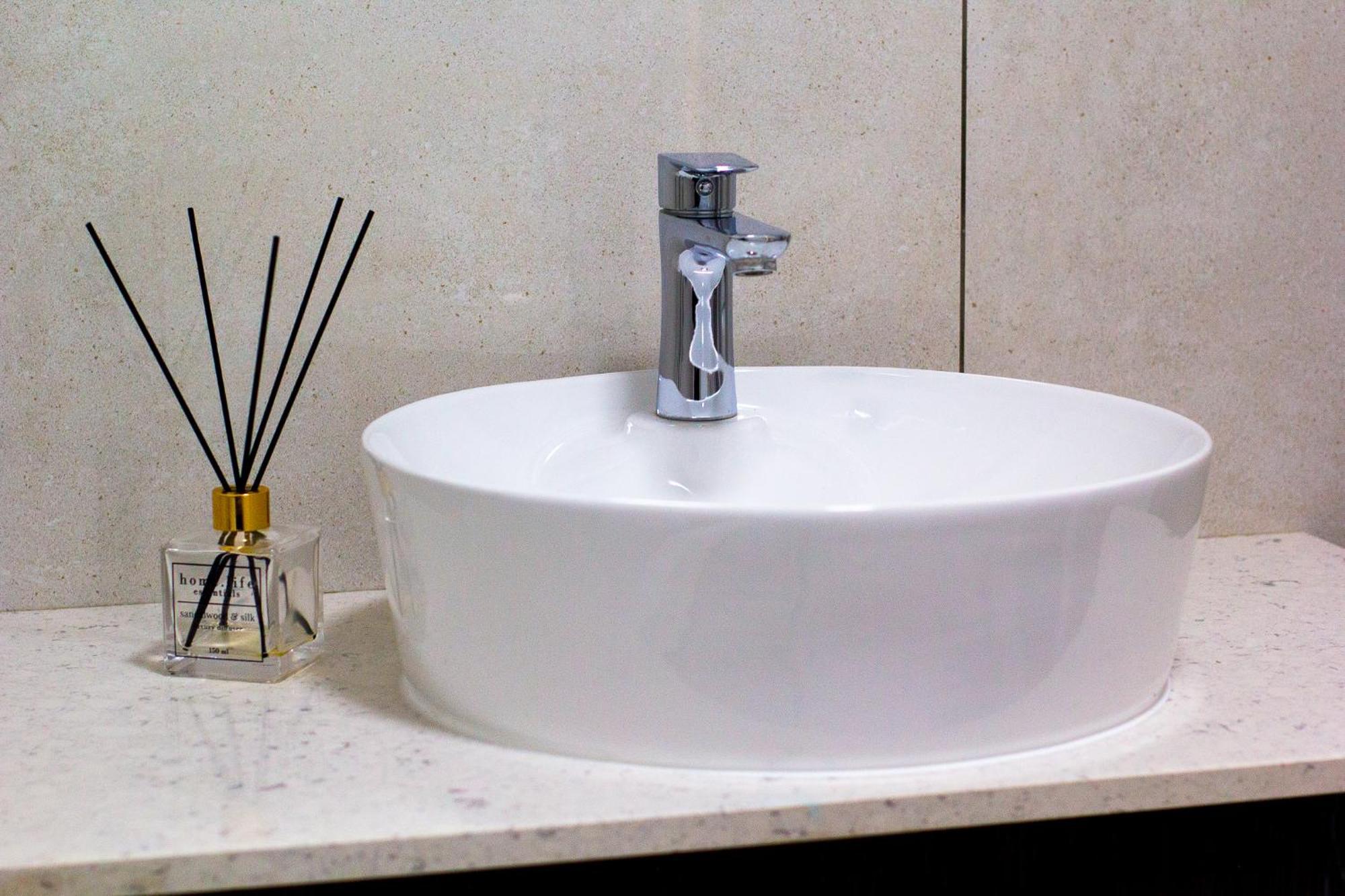 2br-2ba - Rivonia 1 * Johannesburg