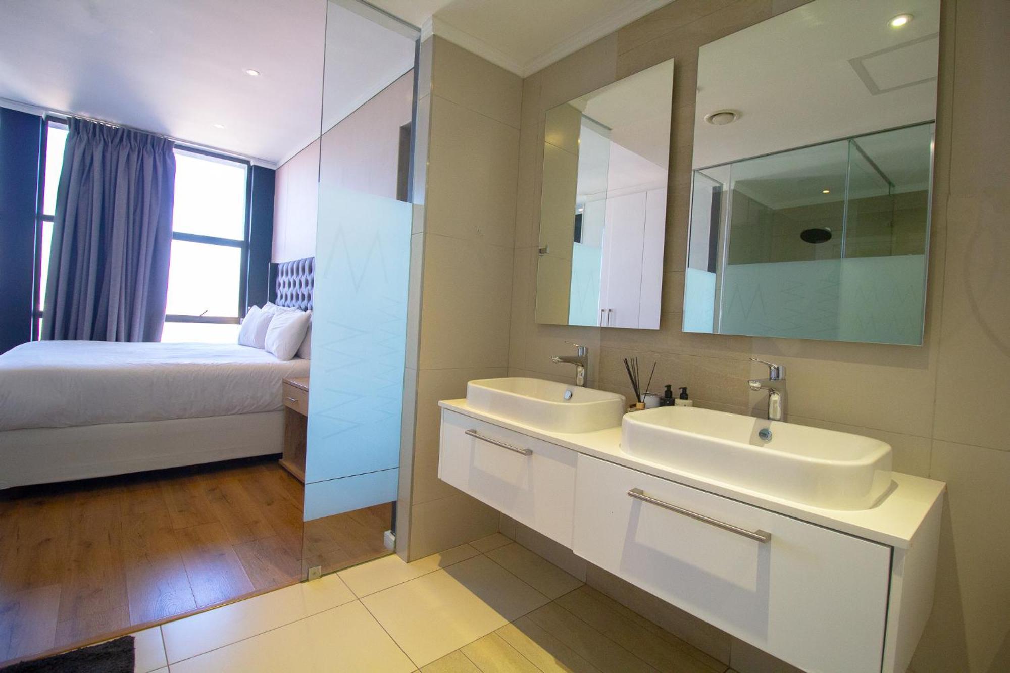 Apartment Sandton Smart Seven