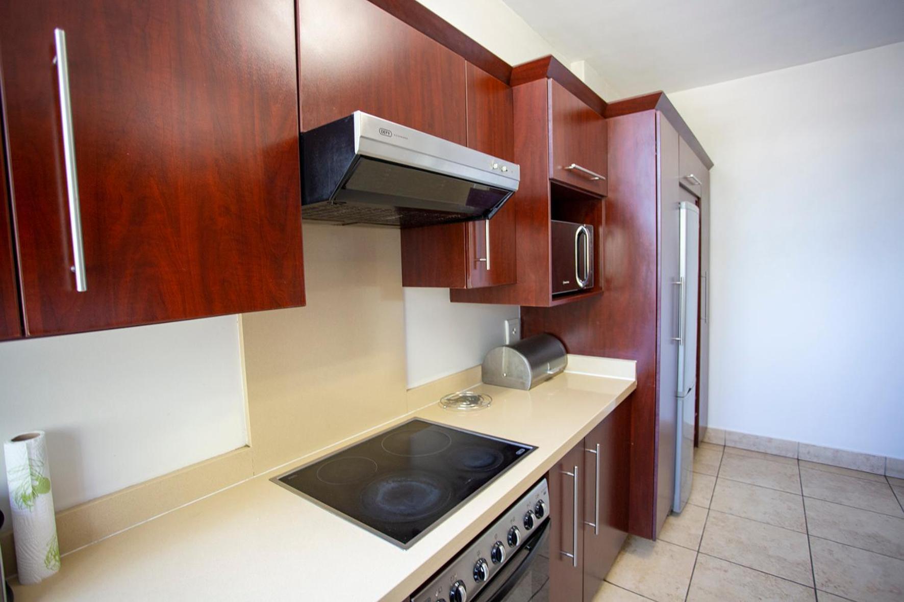 Apartment Luxurious 3-bedroom Sandton Retreat At 7 Alice Lane Johannesburg