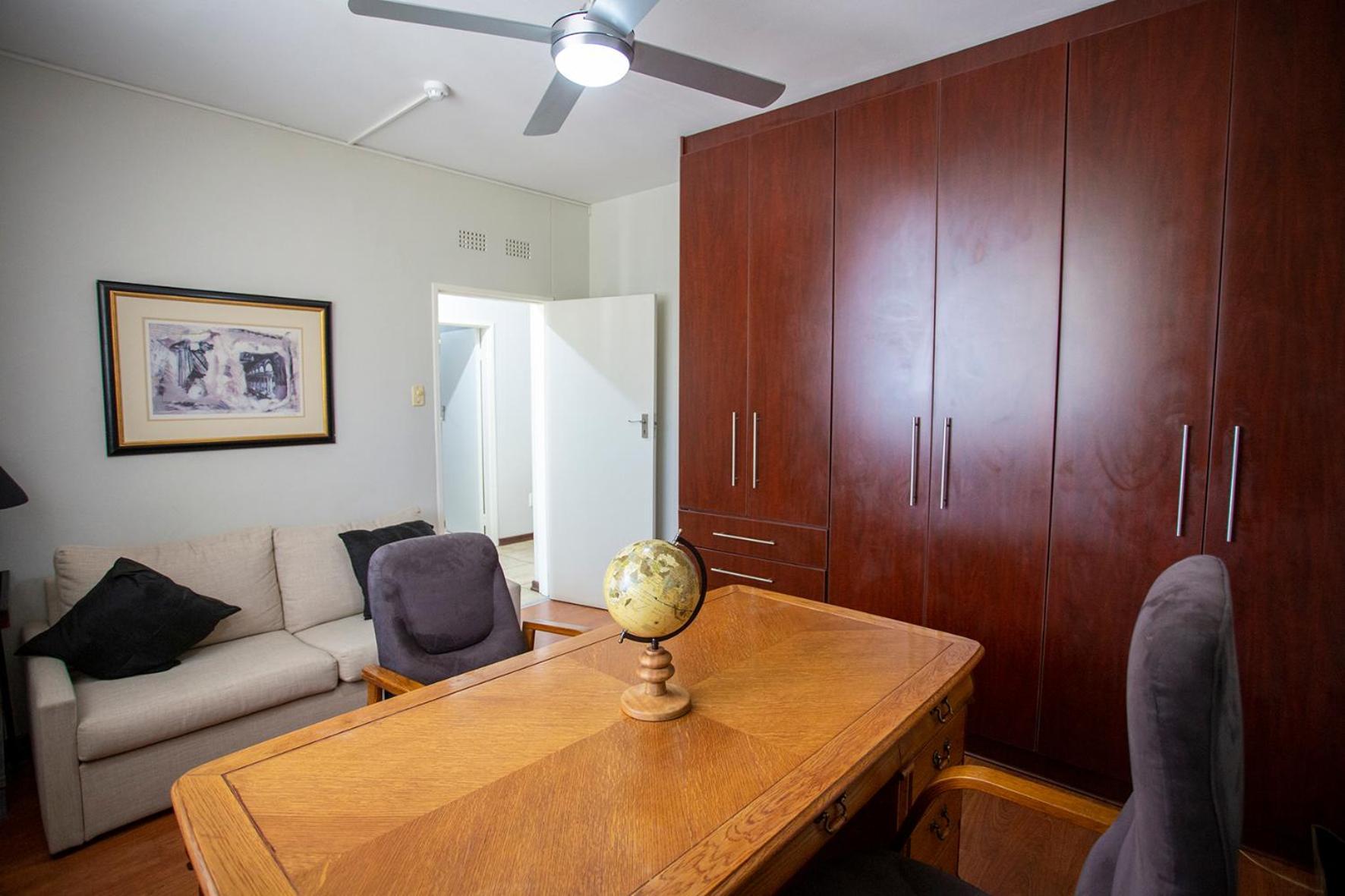Luxurious 3-bedroom Sandton Retreat At 7 Alice Lane *