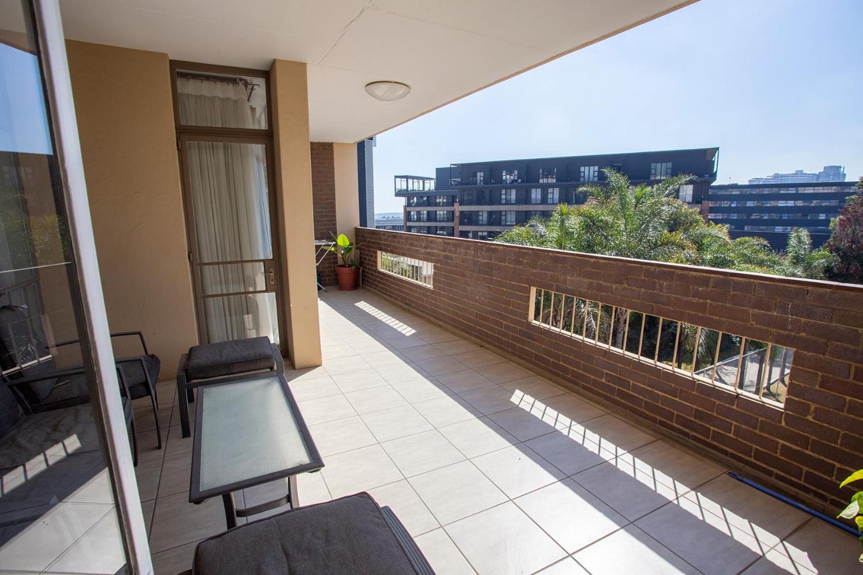 Luxurious 3-bedroom Sandton Retreat At 7 Alice Lane Apartment Johannesburg