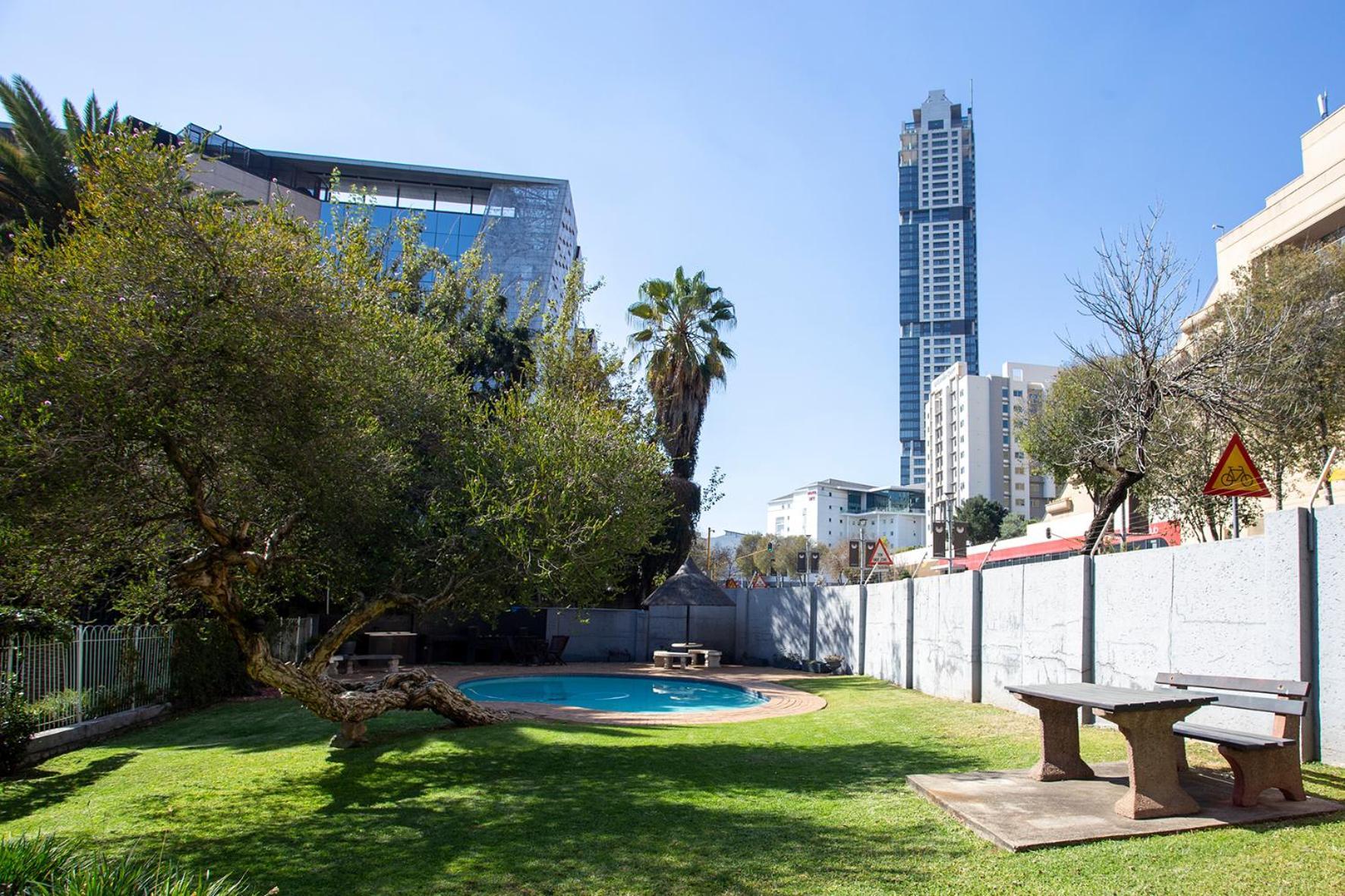 Luxurious 3-bedroom Sandton Retreat At 7 Alice Lane