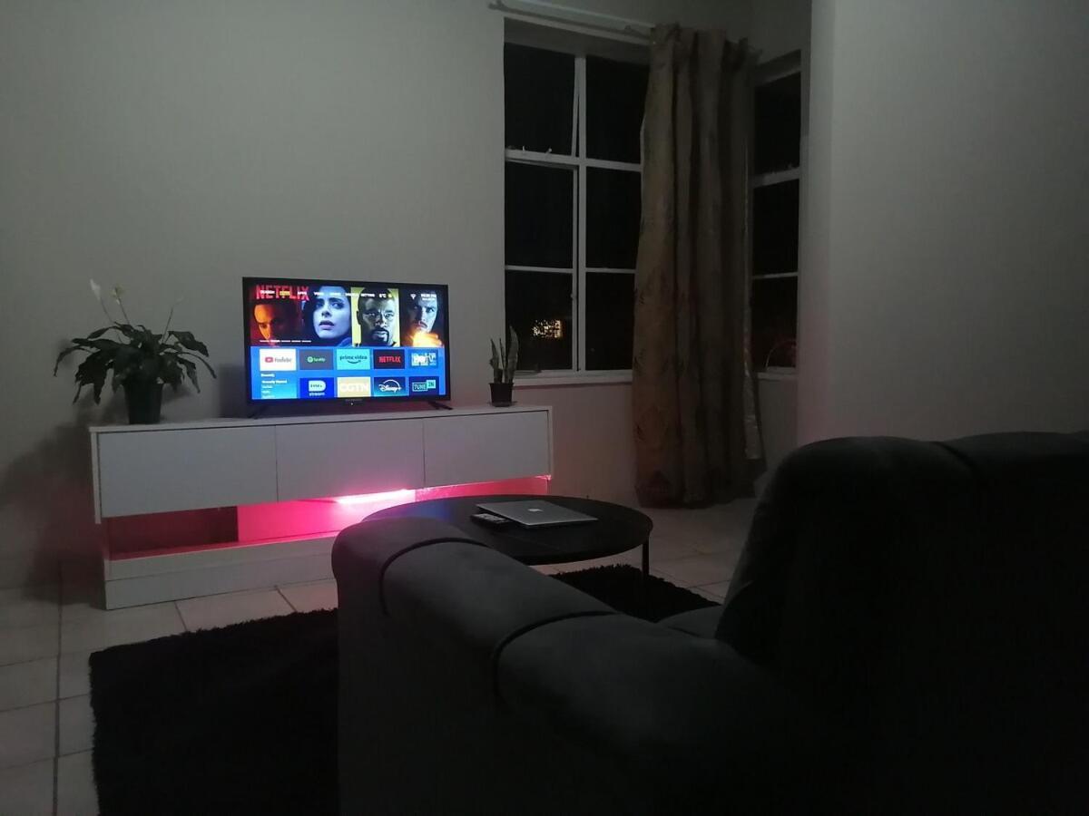 Modern 2 Bedroom In Upper Houghton, Near Wits, Uj * Johannesburg