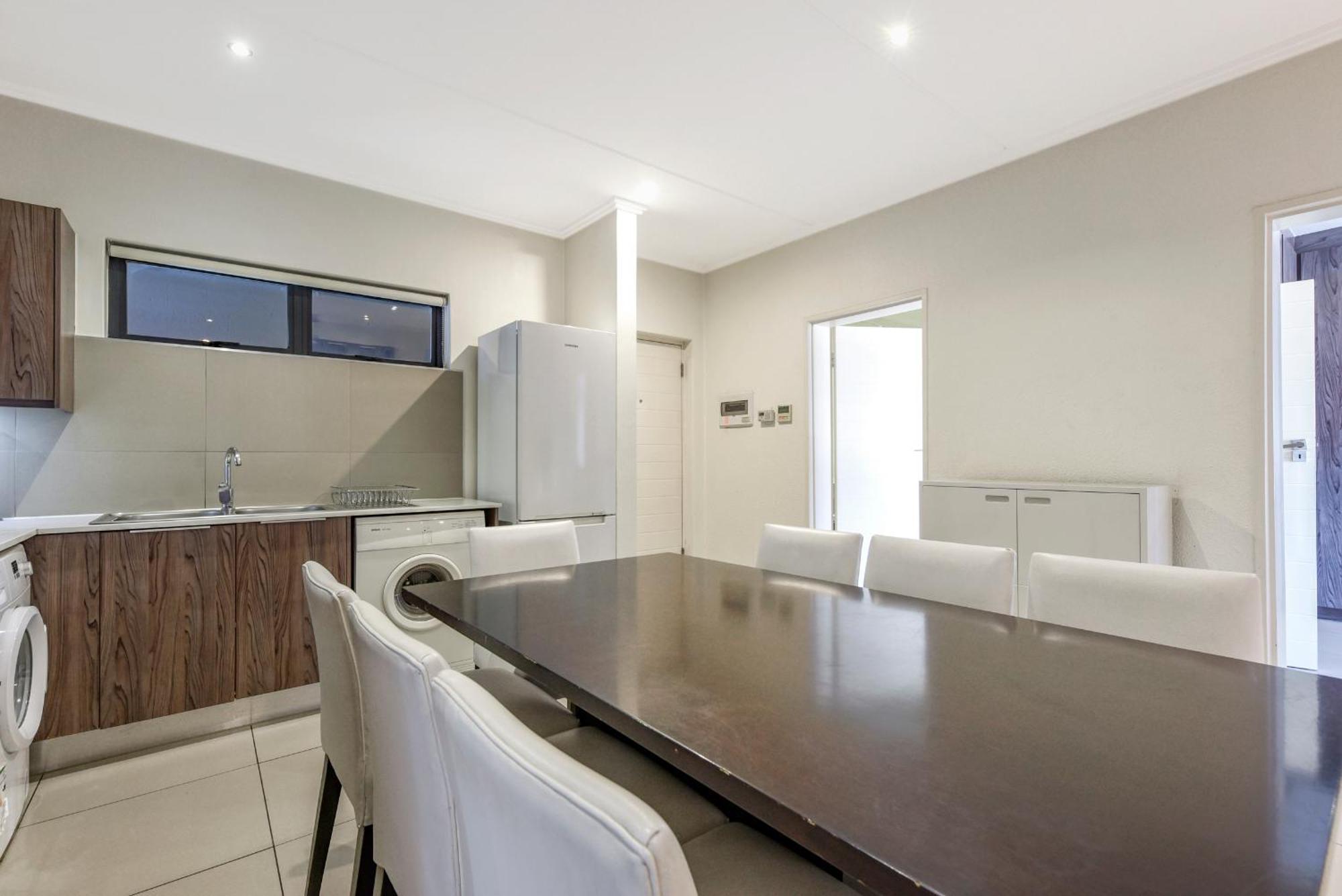 The Odyssey Lifestyle Complex Morningside - 2 Br Joanesburgo