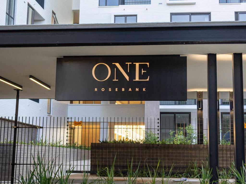 One Rosebank Executive Khách sạn hẻo lánh *