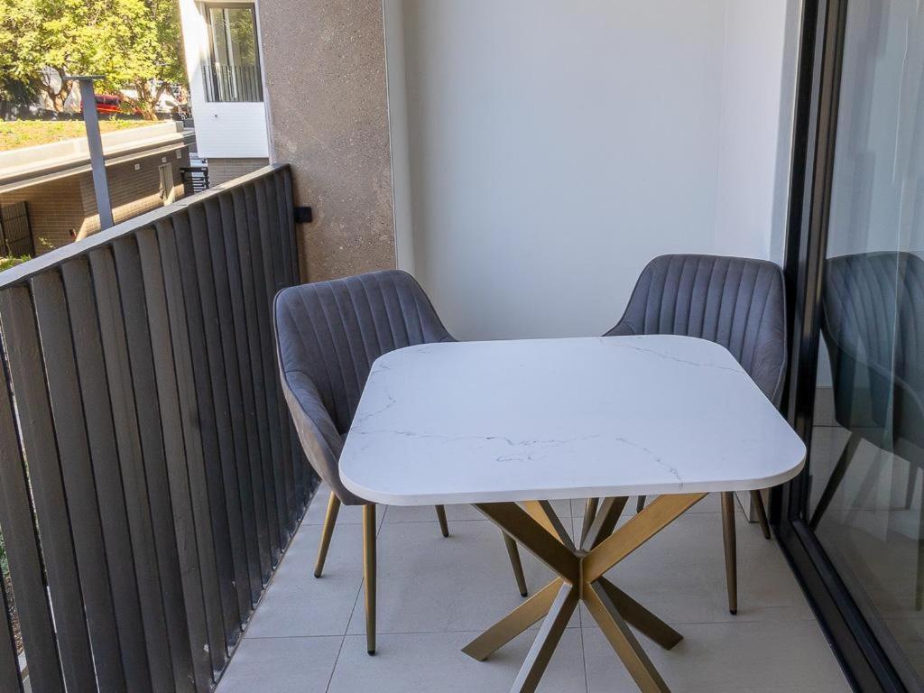Khách sạn hẻo lánh One Rosebank Executive