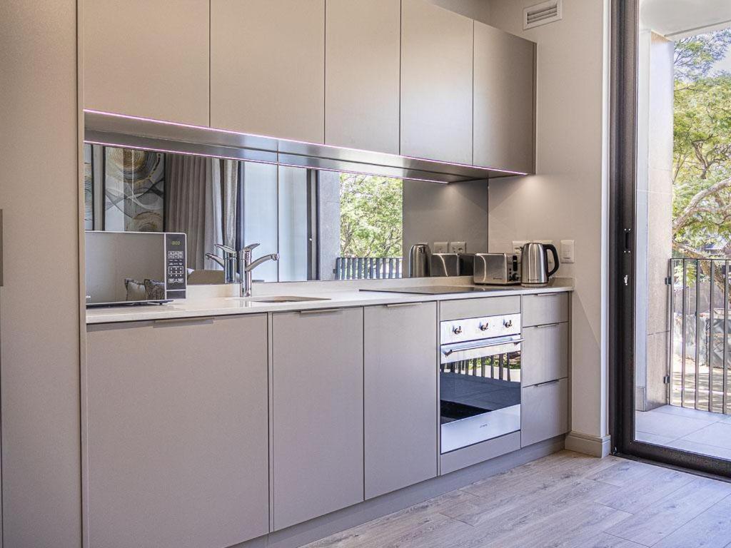 Khách sạn hẻo lánh One Rosebank Executive Johannesburg