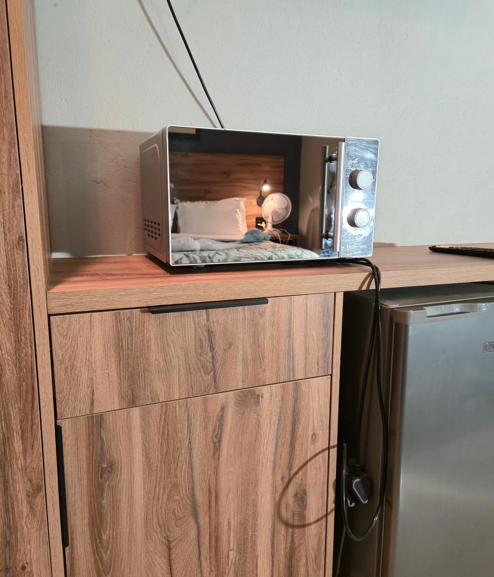The Hide On Aston-sandton Guest house *