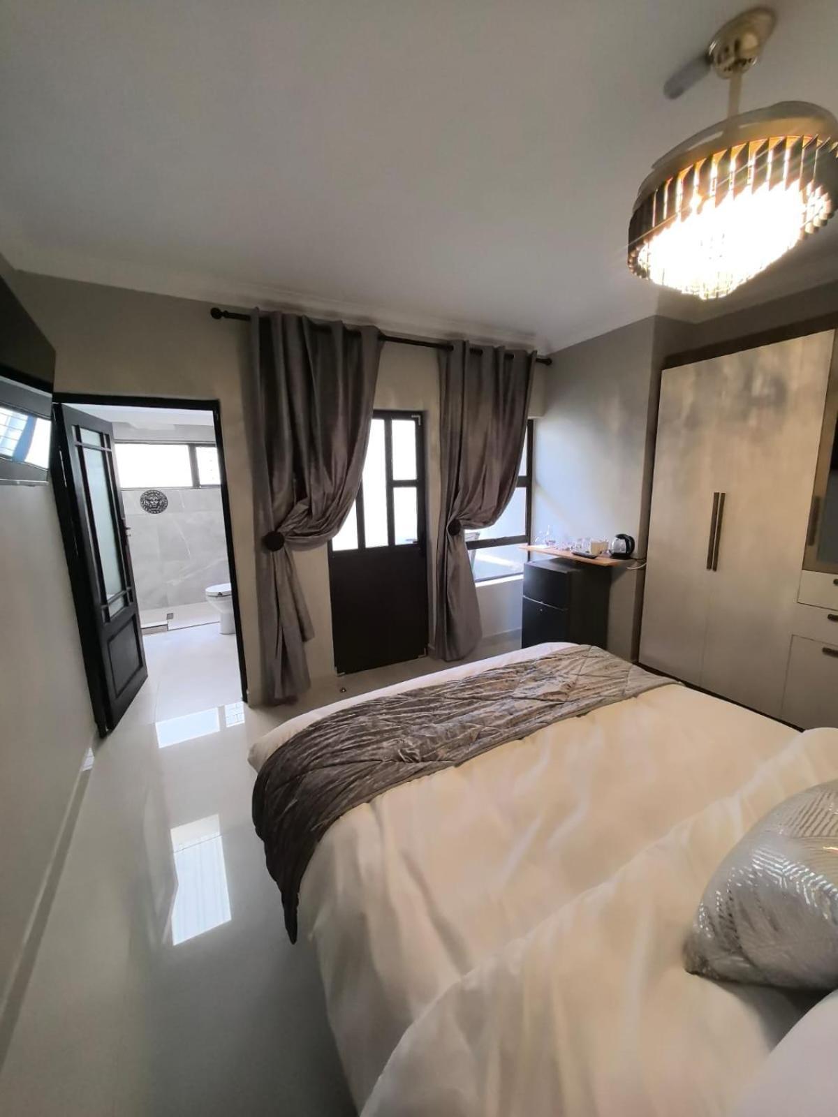 Bryanston Palms Aparthotel *