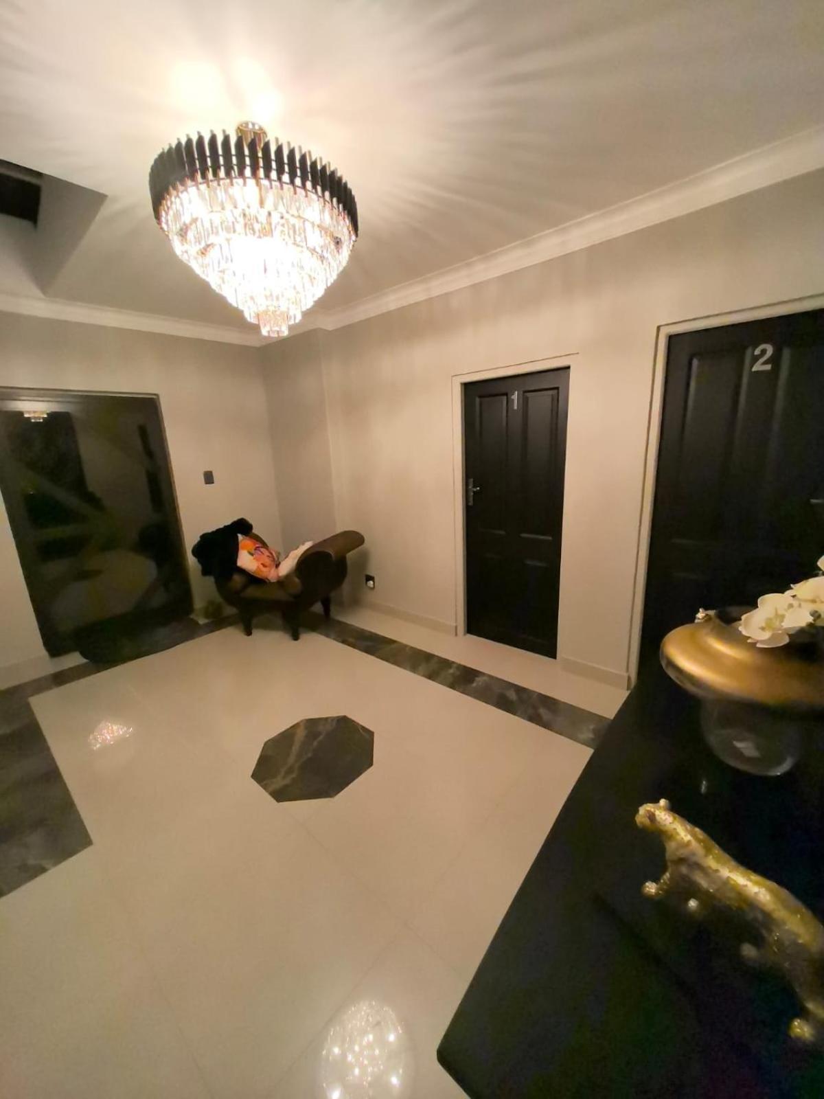 Bryanston Palms Aparthotel *