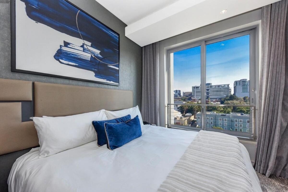 Modern In 5 Star Hotel, Backup Power And Water Căn hộ Johannesburg