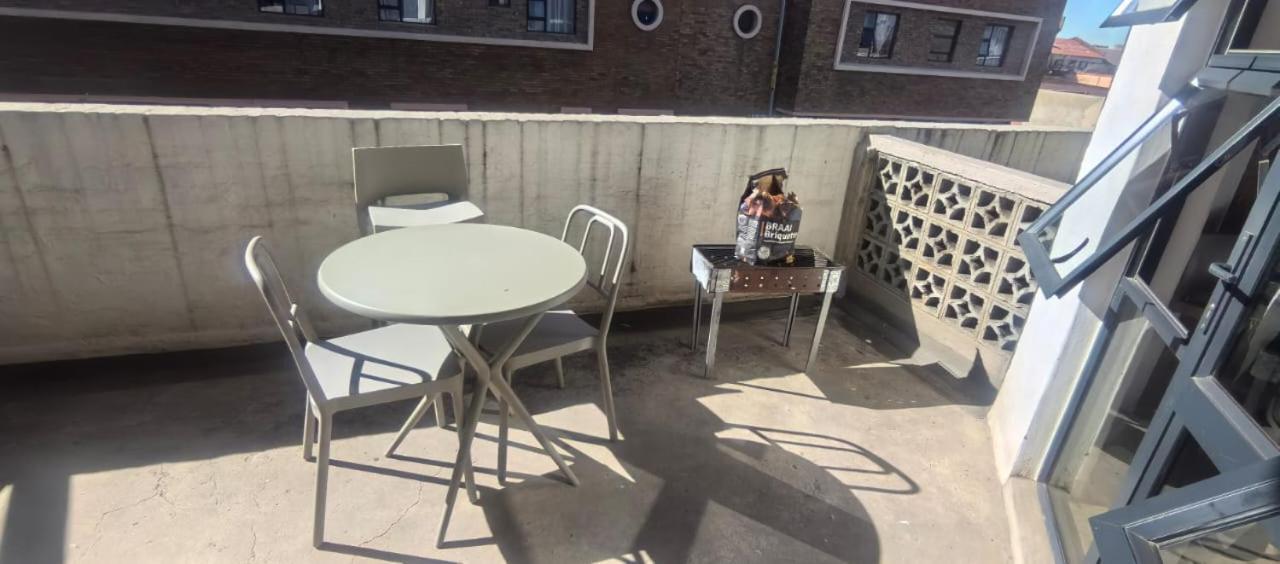Craftsmenship 218 ,maboneng Apartment