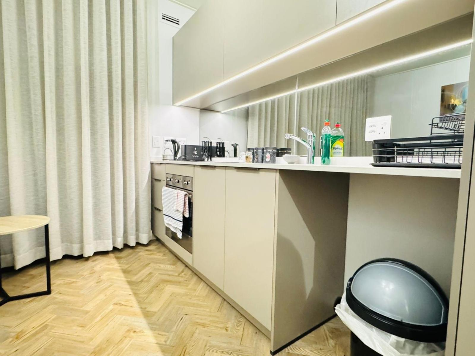 Aparthotel One Rosebank