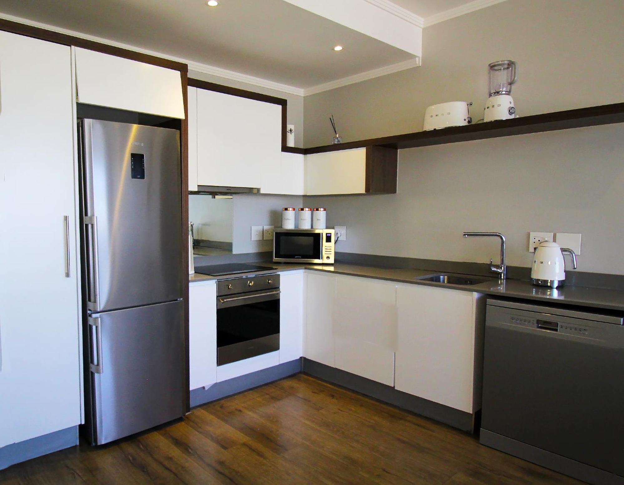 Sandton Smart Eleven * Johannesburg