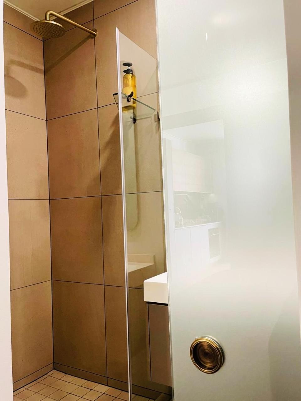 Apartment Urban Luxe Stay - 5 Min To Gautrain & Parking Johannesburg