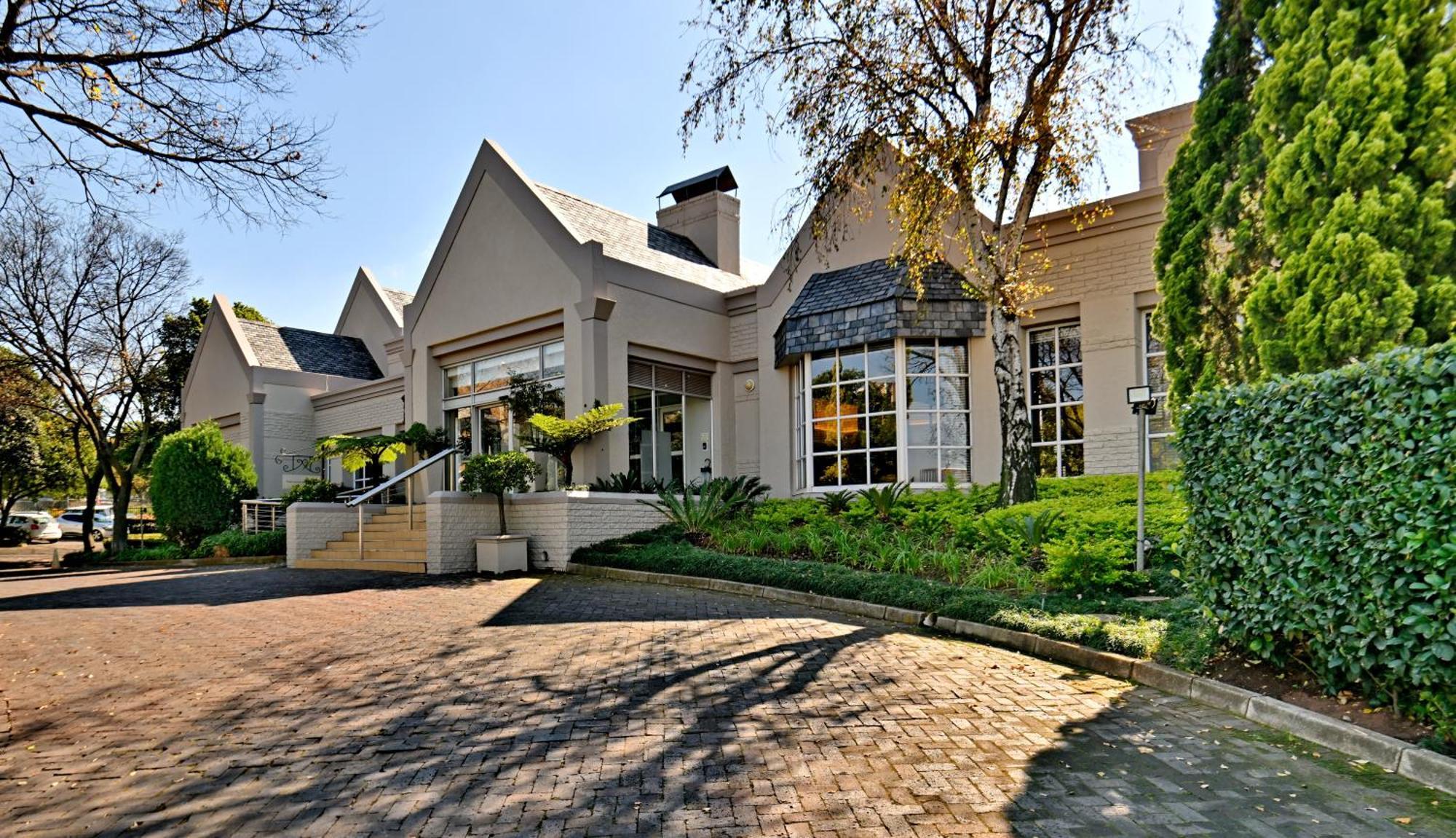 Hotel Sandton, Morningside Johannesburg
