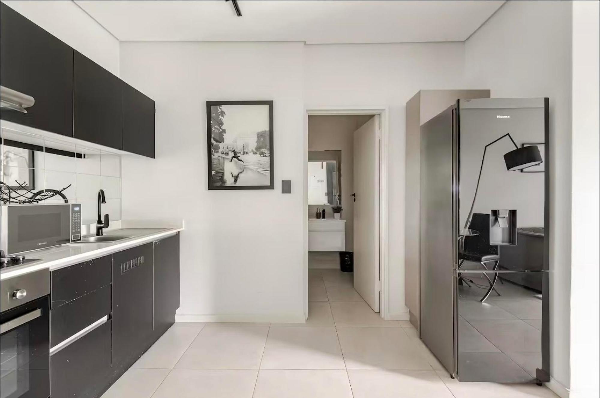 Feel Away From Apartamento