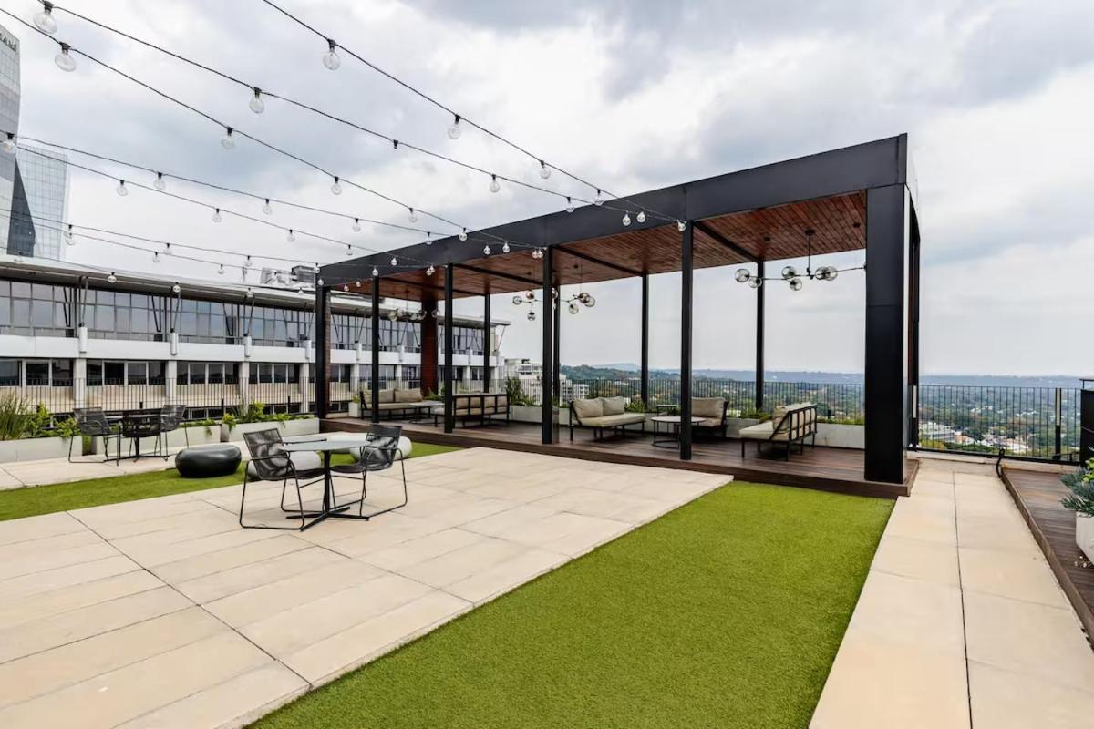 The Lineal Sandton Apartment Johannesburg
