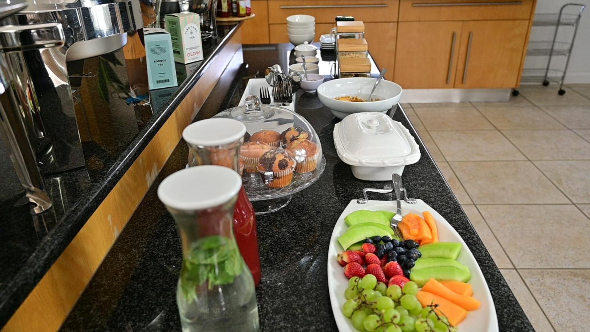 Sizanazo - Family Homestay Johannesburg