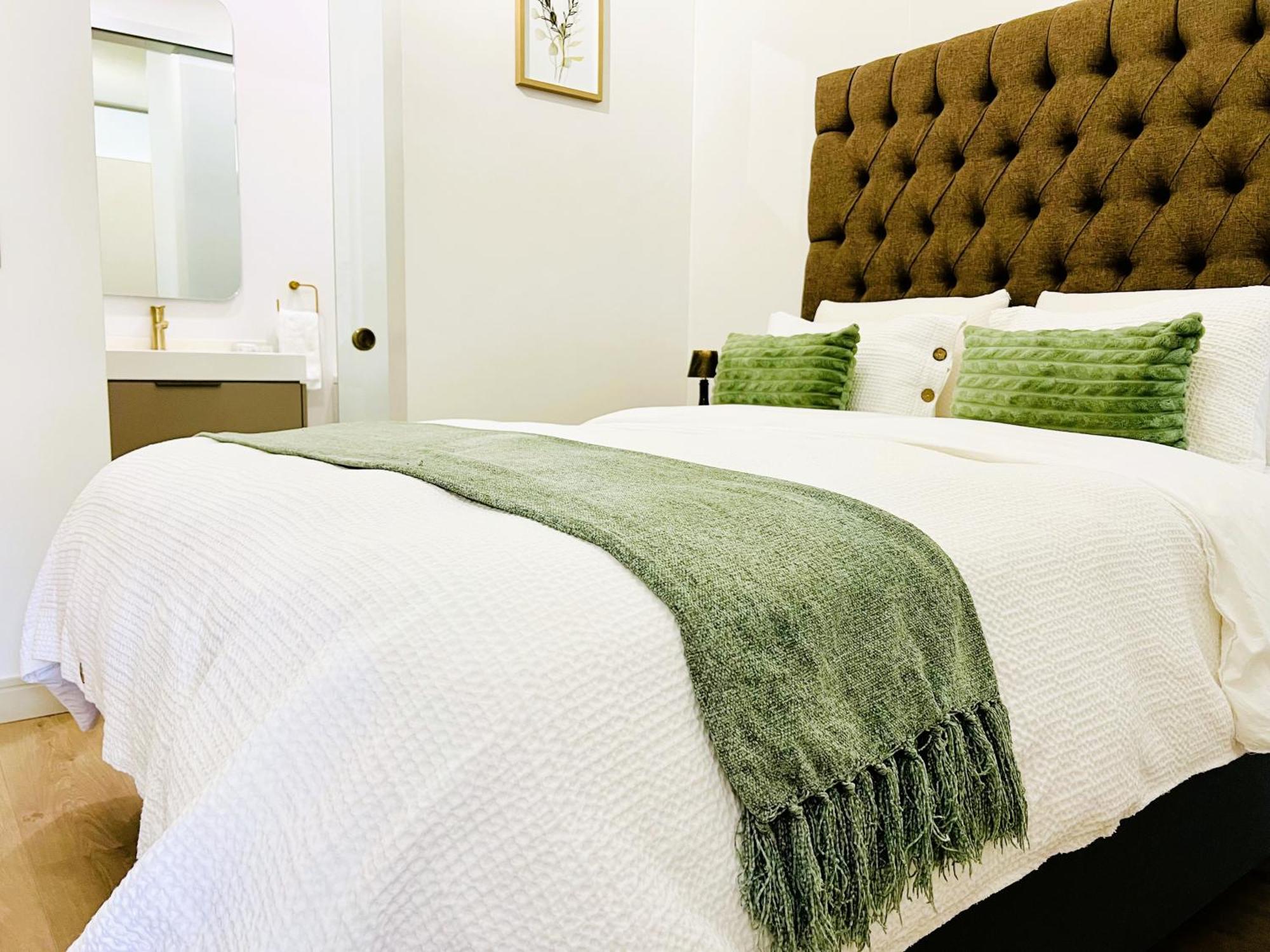 Apartment Urban Luxe Stay - 5 Min To Gautrain & Parking Johannesburg