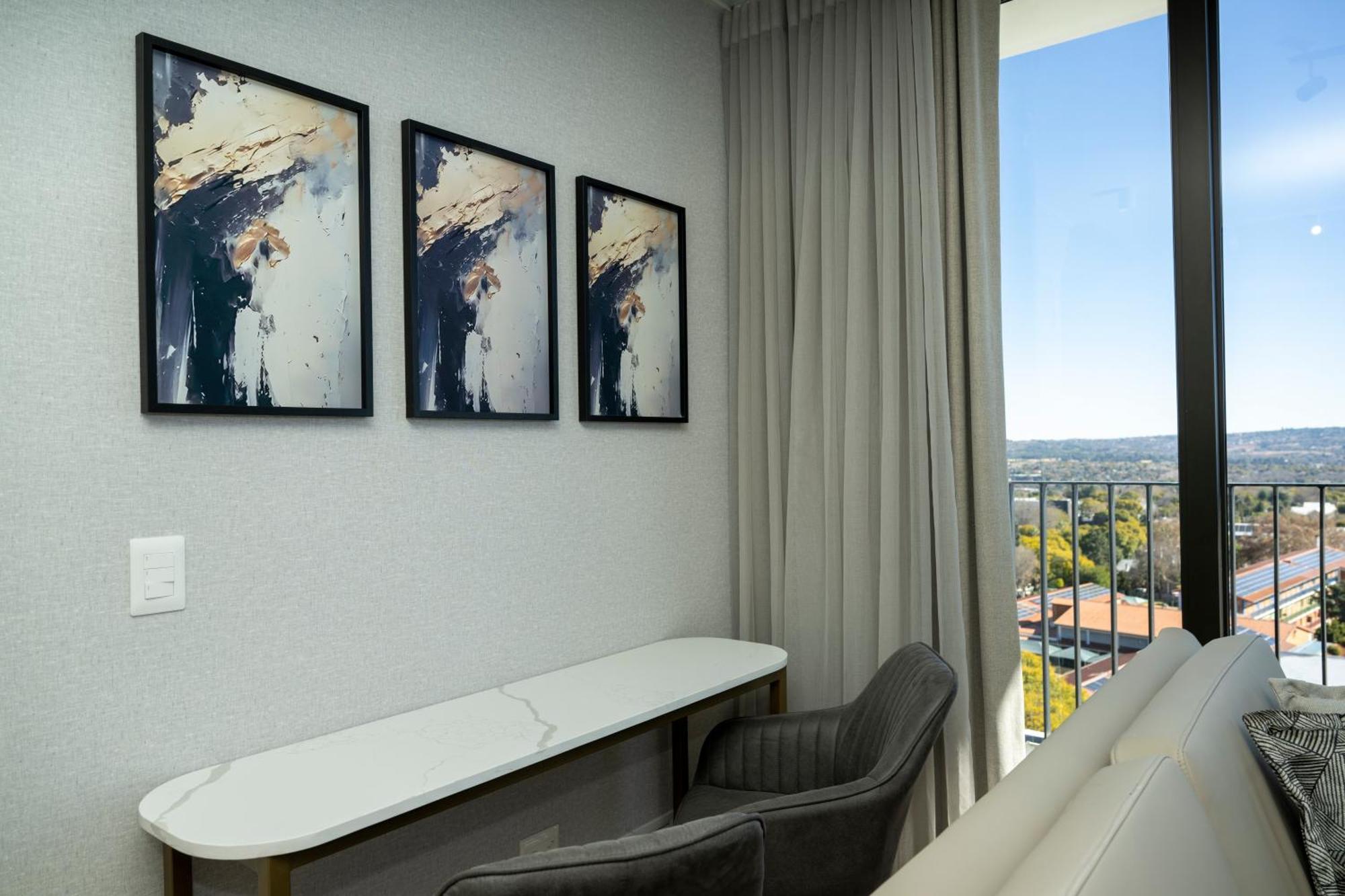 One Rosebank Executive Khách sạn hẻo lánh