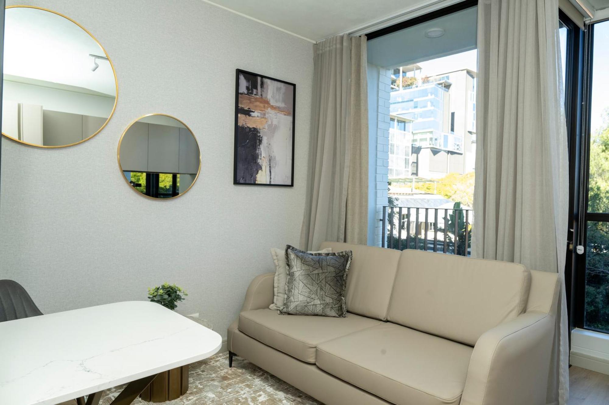 Khách sạn hẻo lánh One Rosebank Executive