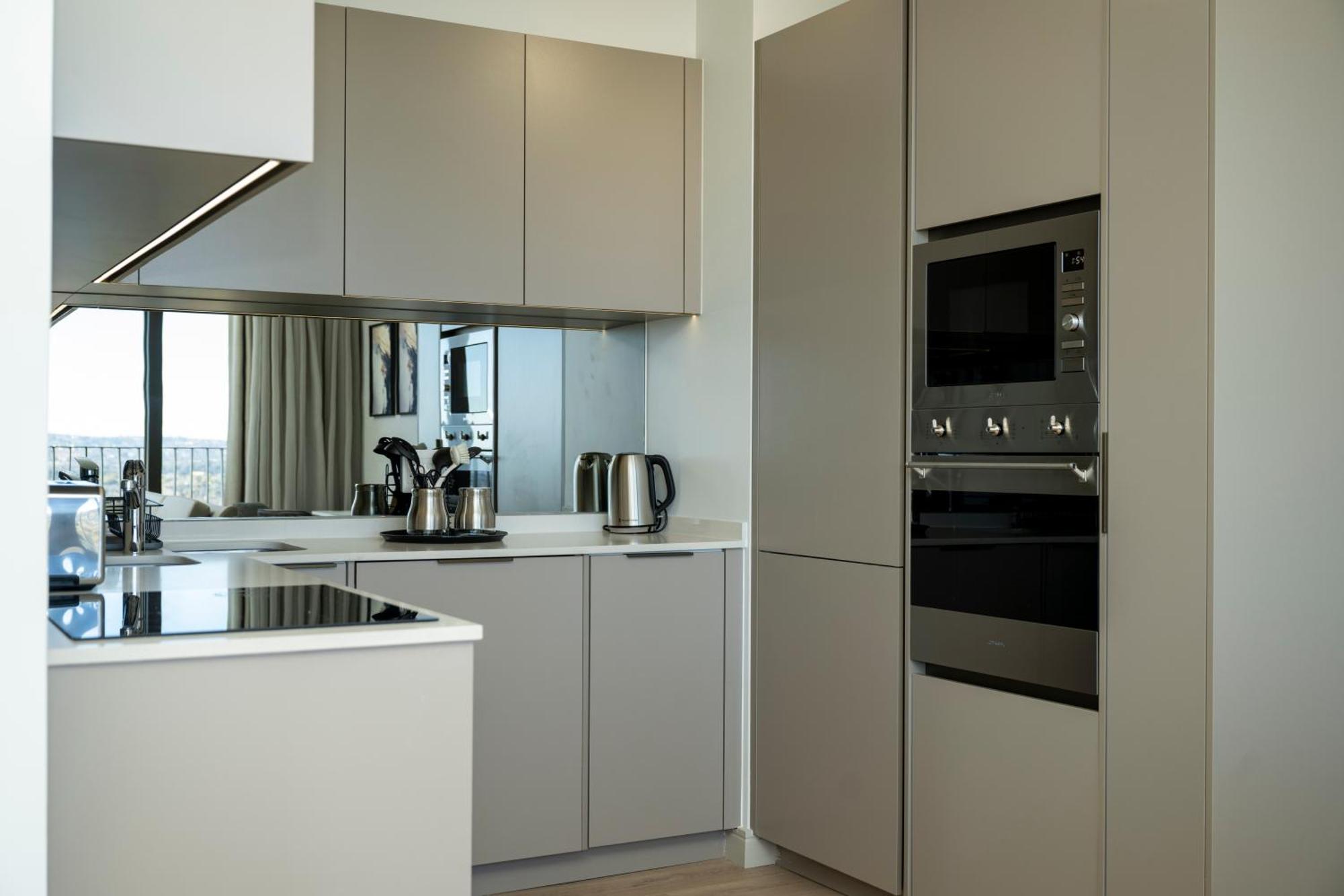 Khách sạn hẻo lánh One Rosebank Executive *