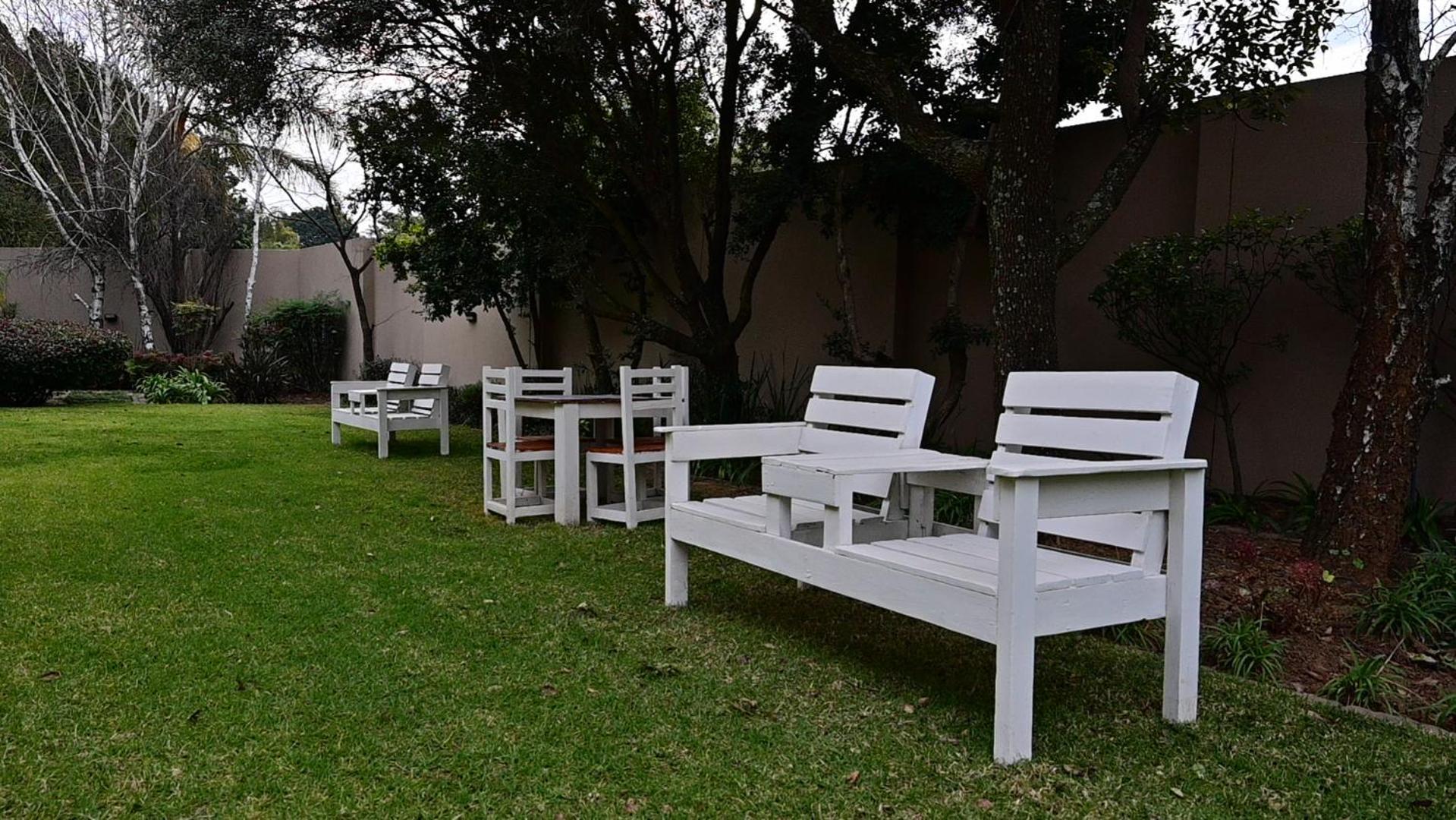 Homestay Sizanazo - In The Heart Of Northcliff Hill *