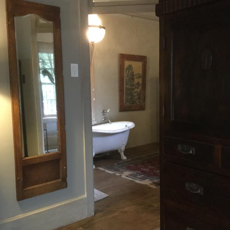 Guest house Mansion House