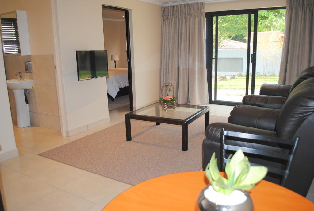 6 On Morris Guest Guest house