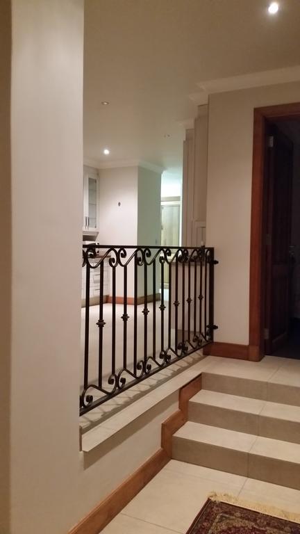 6 On Acacia Bed & Breakfast *