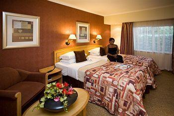 Bryanston Hotel 3*