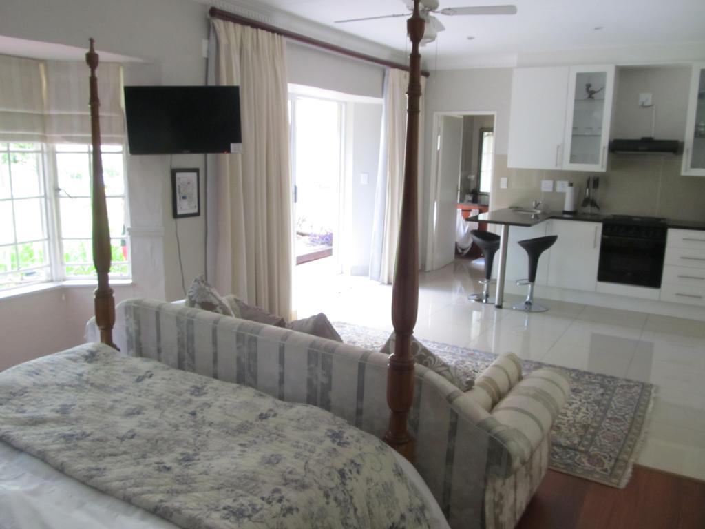 Thatchfoord Guest house 4*