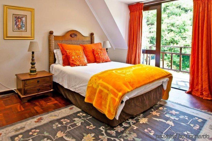 No66 Sandton Apartment